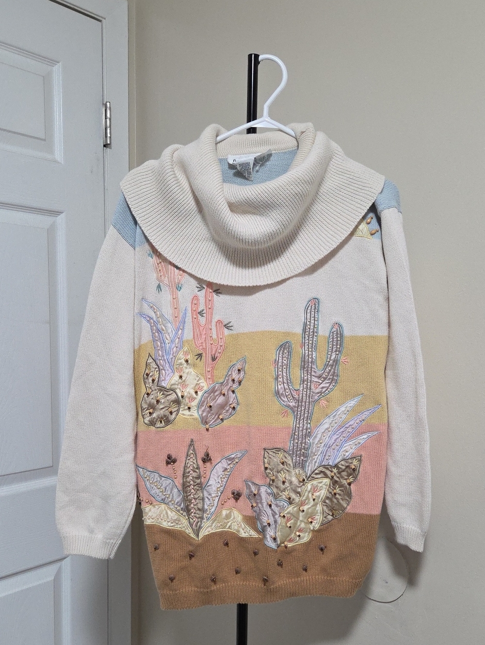 Franco Valeri 100% Cotton Cowl-Neck Desert Cactus Sweater - Cream & Pastel